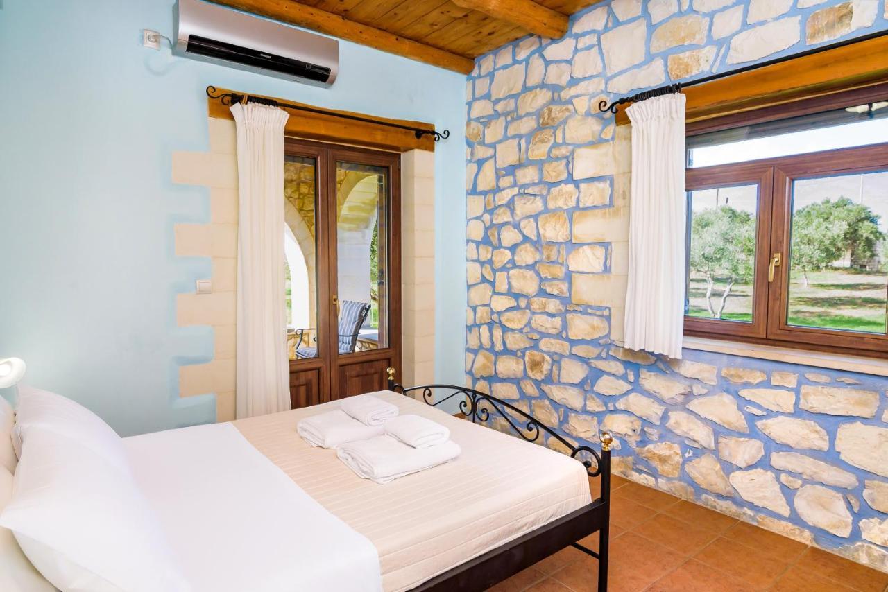 Ostria Villa *