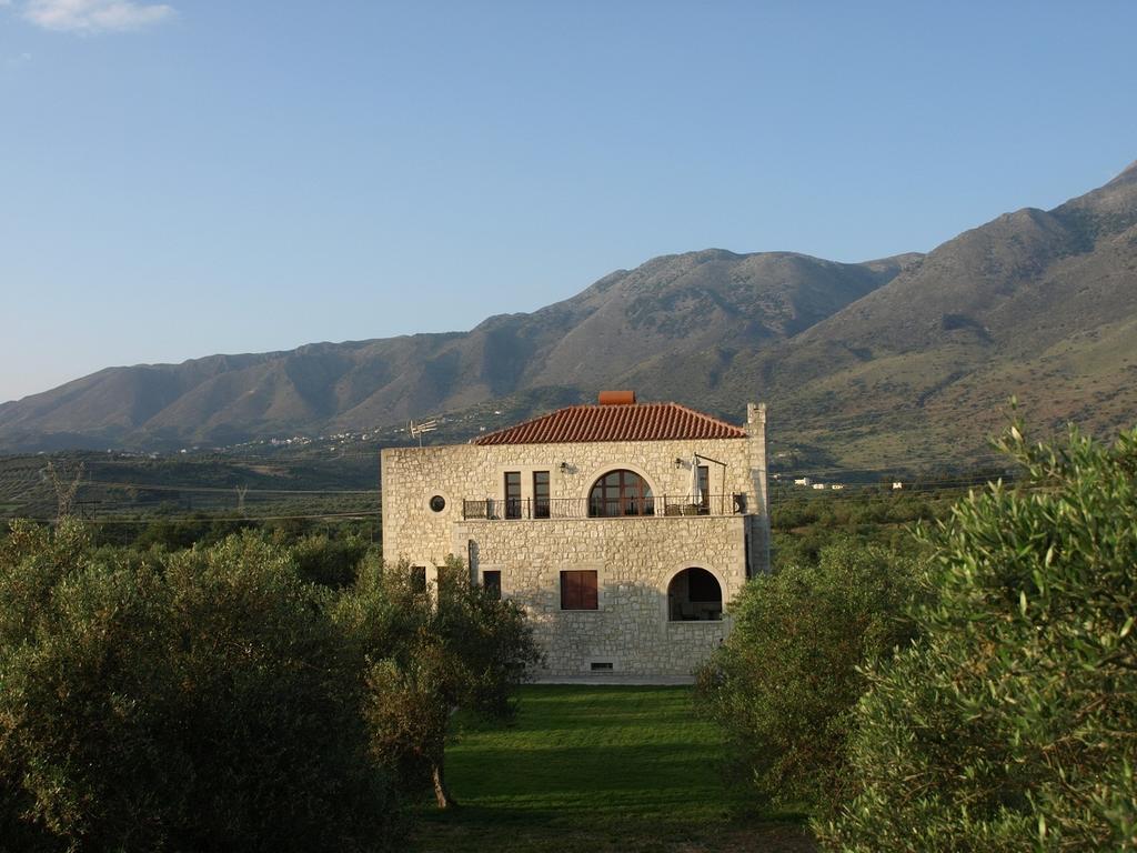 Vila Ostria *